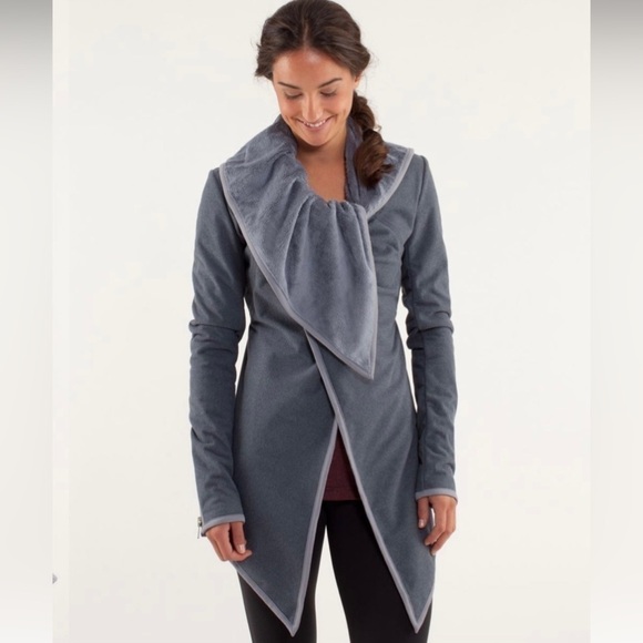 𝅺lululemon Presence Of Mind Jacket Fossil - Picture 2 of 11